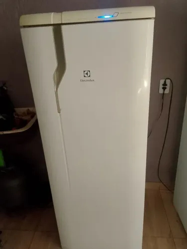 Vendo geladeira 110 frost free