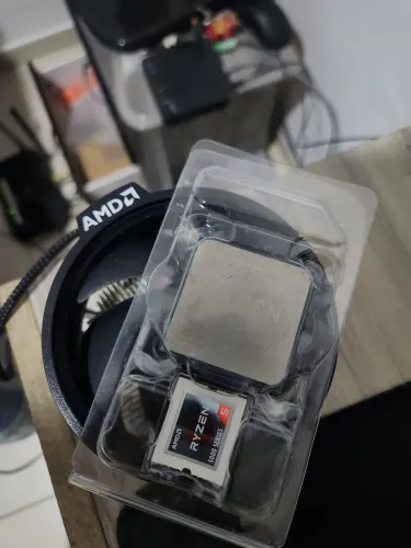 Processador Ryzen 5 5600GT + Cooler Box AMD