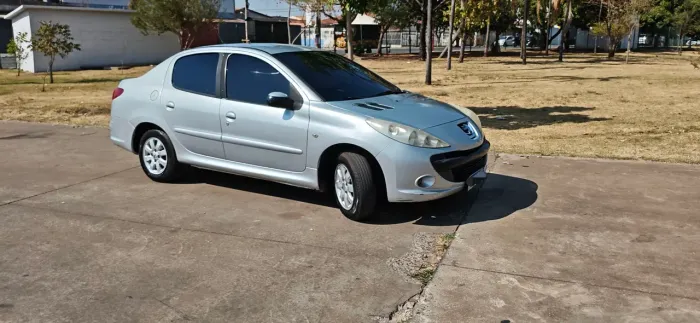 Peugeot 207 Sed. Passion XR Sport 1.4 Flex 8V 4P 2009