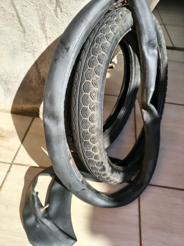 Pneu da biZ usado