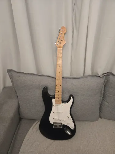VOGG stratocaster