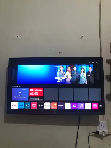 Tv smart LG de 32 novinha