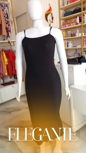 Novidades em Vestido Longo Canelado Elegante Ideal para ocasiões especiais