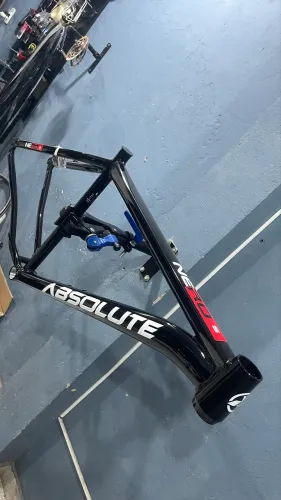 Quadro tamanho 19 absolute nero