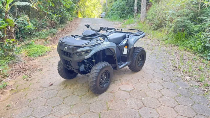 Quadriciclo can am 500 4x4 