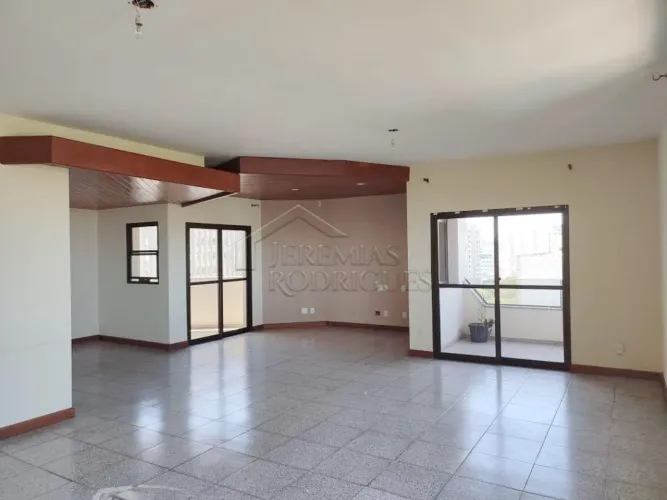 Apartamento para locação com 3 dormitórios, 256 m² no Edifício Plaza Alta em Taubaté/SP.