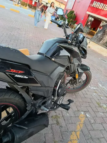 JEF 150 2023 vendo ou troco