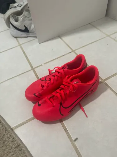 Chuteira nike mercurial- campo tamanho 36