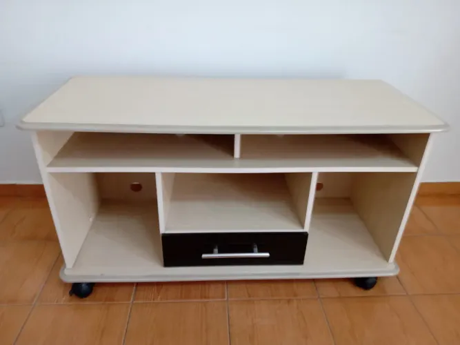 Rack com rodinhas