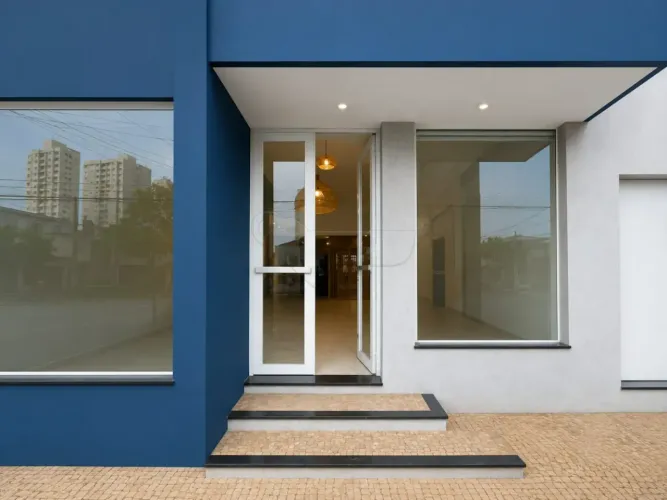 Salão comercial com 190,00 (m²)de área útil no Centro em Limeira.