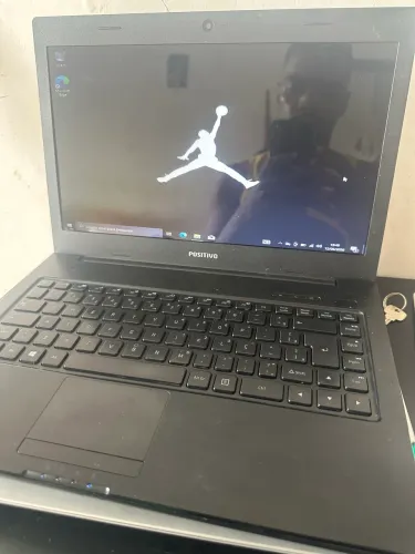 Notbook Positivo 500GB HD 6GB RAM