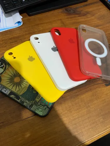 CAPAS DE IPHONE Xr VARIADAS