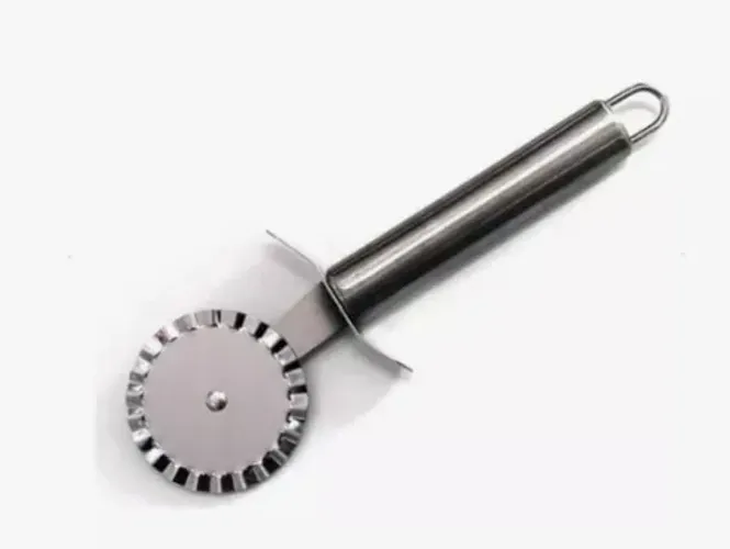A Carretilha de massas inox original