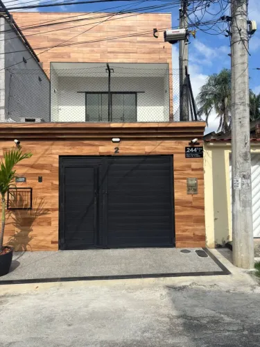 Casa duplex com 2 quartos bairro Jardim Leticia