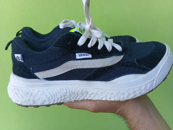 Tênis vans N39