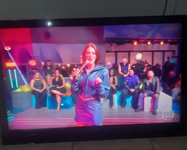 Televisão AOC 42 polegadas