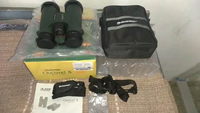 Binóculos Celestron Outland X 10x42 (novo)