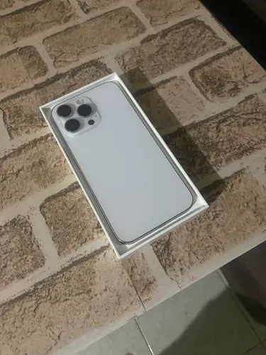 iPhone 14 Pro Max Impecável