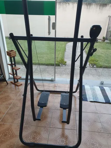 Simulador de caminhada com monitor