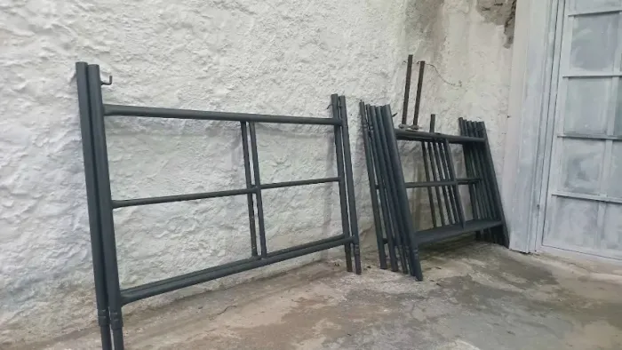 andaimes 4 metros Altura base ajustável + trava diagonal Itaquera Jacú Pêssego Ac. Cartão