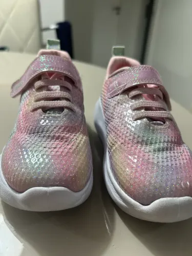 Tenis Bibi luzes tamanho 26