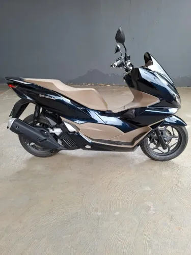 Pcx DLX Ano 25/25 apenas 200 km rodados