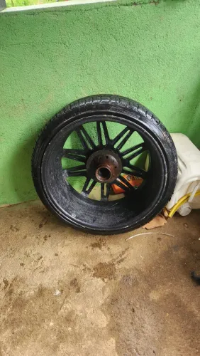 Roda aro 20 da BMW 320