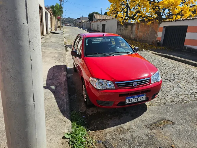 Fiat Palio Celebration 1.0 Fire Flex 8V 4P 2014