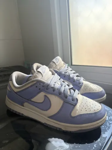 Tênis nike dunk low lilás e branco