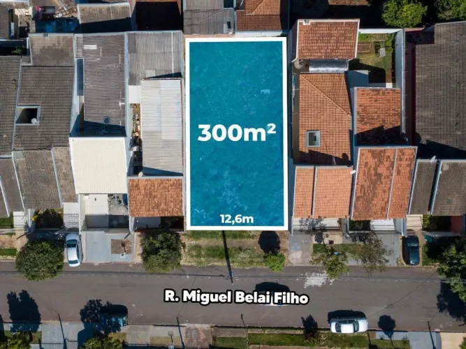 Terreno com 300 m² à Venda no Jardim Everest - Maringá
