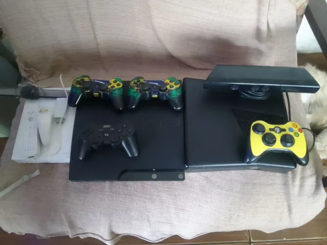 Vendo tres consoles ps3, wii, xbox 360