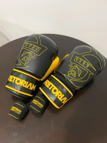 Luva de Box Pretorian Preta com Amarela 14OZ