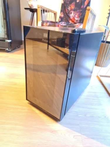 Adega Philco 8 garrafas