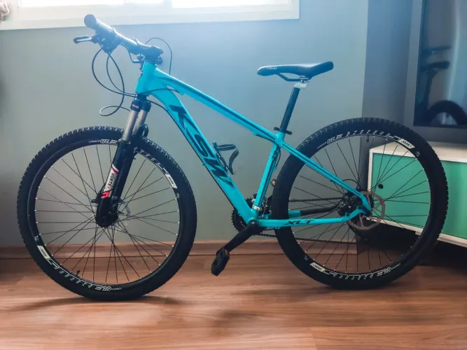 Bicicleta KSW aro 19 cor azul celeste tamanho do quadro 15