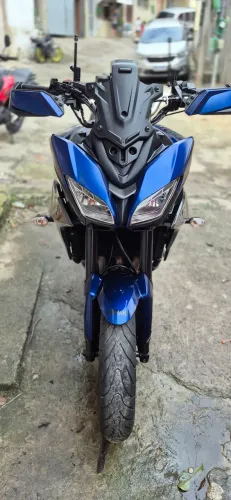 Tracer 900 GT muito bem conservada
