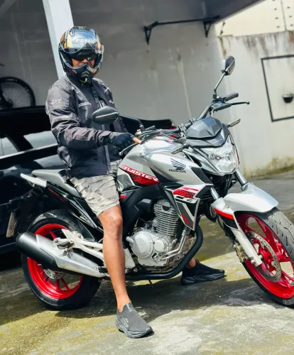 CB Twister 250c Moto perfeita