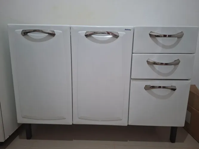 Balcão Itatiaia Aço 3 Portas 2 Gavetas Branco SEM TAMPO New Premium. Móvel novo, nunca usa