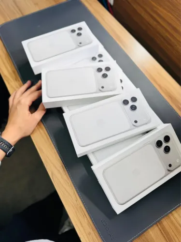 iPHONE 17 PRO MAX | SILVER | LACRADO