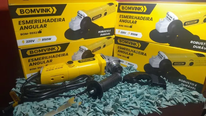 Promoção de lixadeira zera lacrada na caixa