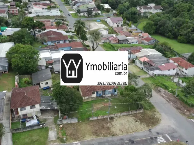 Imóvel para venda tem 625 metros quadrados em Cachoeira - Curitiba - PR