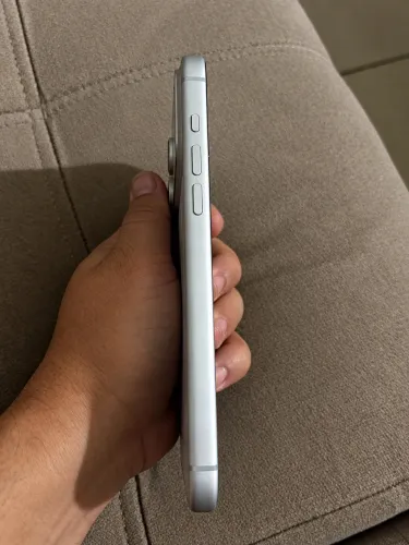 IPHONE 17 PRO MAX 256g sem detalhes