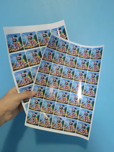 Folha adesiva para recorte (etiqueta escolar) 