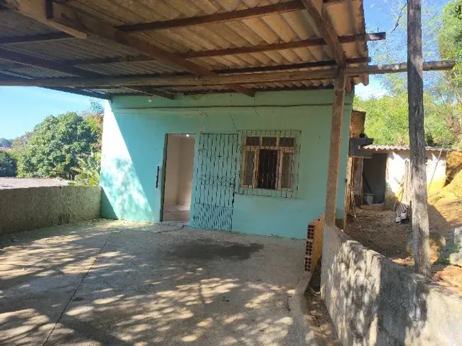 Casa em nova Bethânia 2 Quartos e garagem