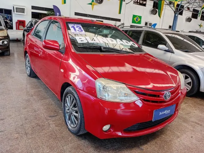 Toyota Etios XLS Sedan 1.5 Flex 16V 4P Mec. 2013