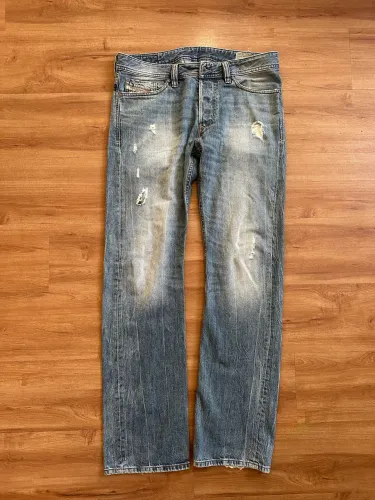 DIESEL calça jeans destroyed 40