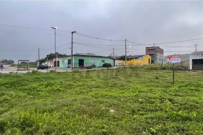 Terreno Residencial: Oportunidade Única em PE!