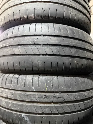 Pneus  195/55/15 marca  Goodyear 