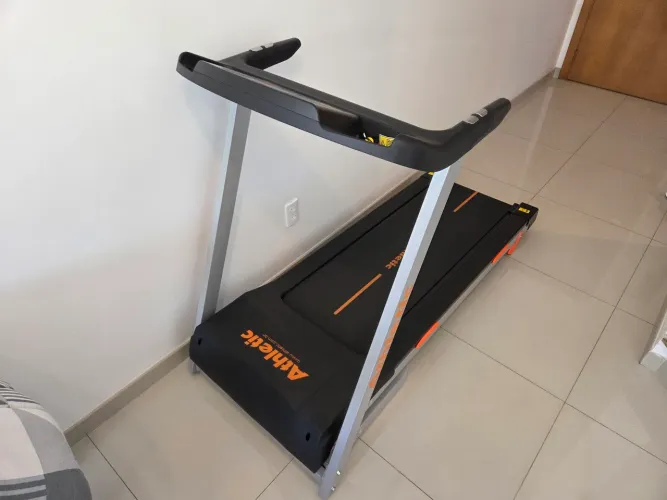 Esteira Athletic CLE50