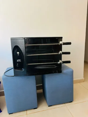 Churrasqueira Elétrica Arke Vitta Smart com 3 Espetos - Excelente Estado