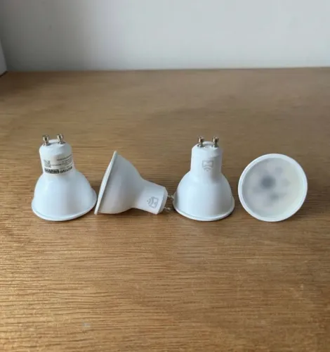 4 LÂMPADAS SMART SPOT POSITIVO